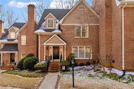 292 Wood Lake Dr, Athens, GA 30606 · listed by Pamela Michna Properties, Athens GA real estate