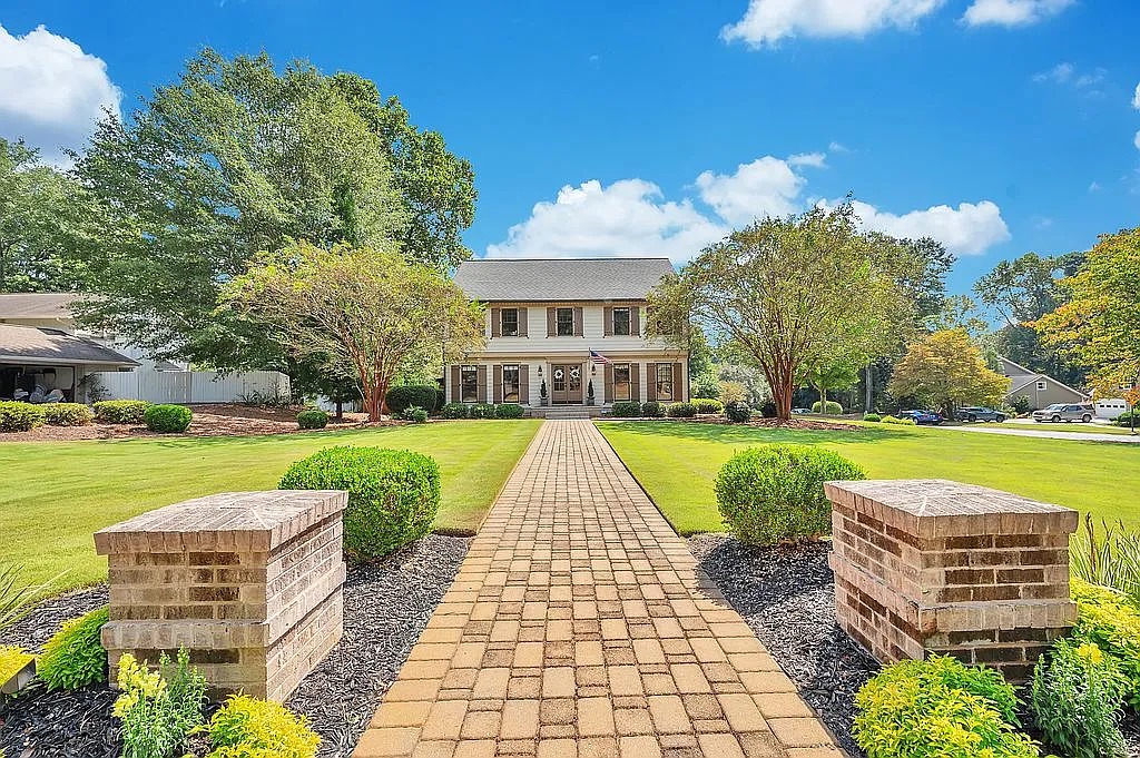3647 Oxford Trace, Marietta, GA 30062 · listed by Pamela Michna Properties, Athens GA real estate
